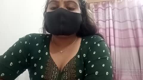 Snapshot of himuhimu22 chatting on October 19, 6:56 pm himuhimu22 online show from October 19, 6:56 pm