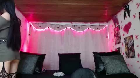 Angel online show from April 18, 2:41 pm