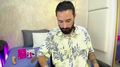 Hisoka online show from March 17, 7:41 pm