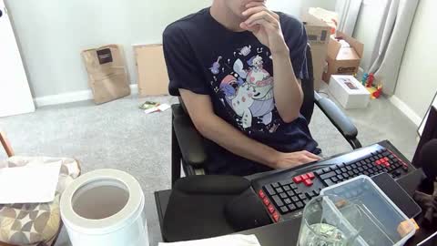 Hentai man online show from October 12, 8:10 pm