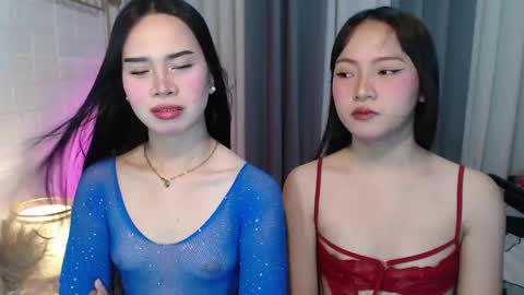 hoelymolly online show from June 4, 6:58 pm