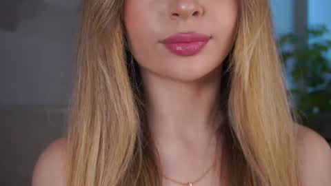 Moni Monica online show from July 24, 8:22 am