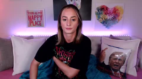 Holi Hurricane online show from February 27, 4:35 am