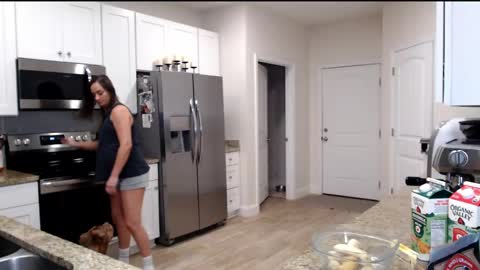 Holi Hurricane online show from April 24, 3:08 am