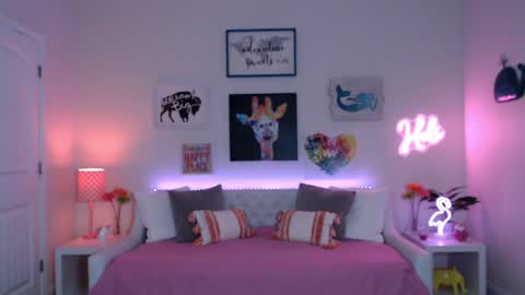 Holi Hurricane online show from November 8, 4:26 am