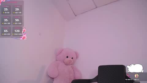 holly_16 online show from January 15, 3:33 am