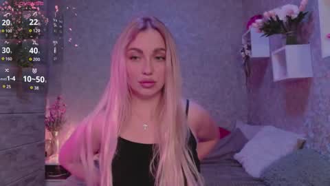 holly_molly8 online show from October 2, 6:07 pm