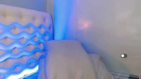 Apple online show from October 5, 3:48 am