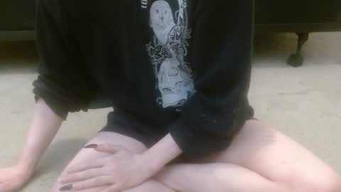 Holly Hawkes online show from November 13, 12:13 am