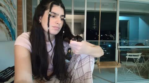 hollyshit_ online show from December 3, 12:20 am