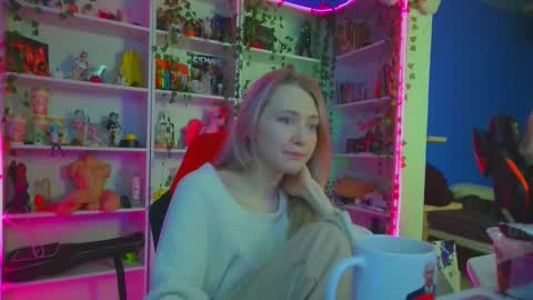 Rumi online show from November 23, 11:08 am