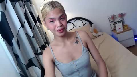 Snapshot of holymary_69 chatting on October 27, 1:55 pm Patricia online show from October 27, 1:55 pm