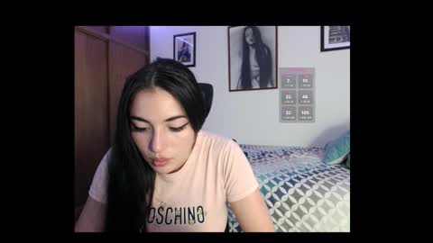 Honey Aynu online show from October 6, 7:20 pm