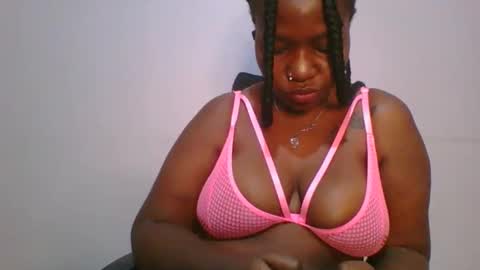 honey_beb online show from November 8, 1:08 am