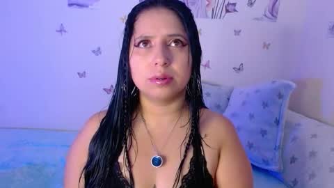 mimi online show from November 21, 12:36 pm