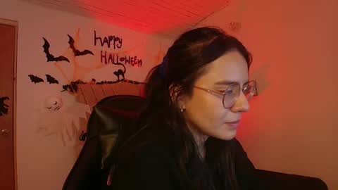   online show from October 21, 3:59 pm