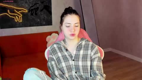 Honey online show from May 9, 1:44 am