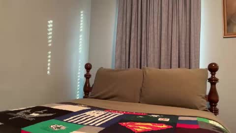 honey_man14 online show from March 22, 11:58 am