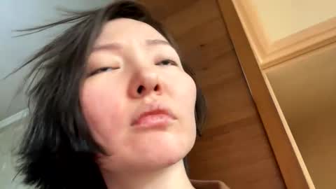 honey_yuzu online show from January 8, 9:04 am