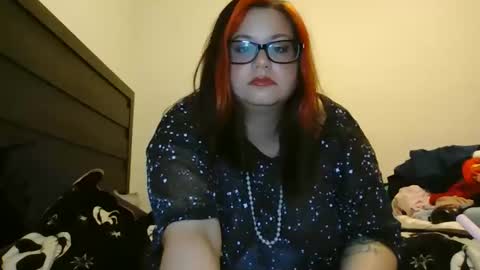 HoneyBear online show from November 19, 8:51 pm