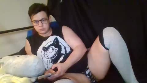 honeybeecas online show from February 18, 2:00 am