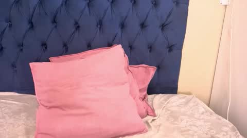 honeydripddds online show from April 13, 12:09 pm