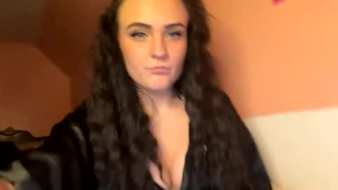 HoneyDrippinBunny online show from January 8, 3:01 am