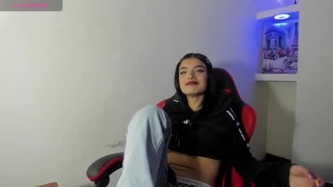 HONEY LUXE online show from March 27, 4:18 am