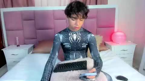 honeymoon_sariel online show from June 10, 1:54 pm