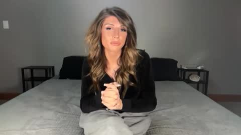 HoneyVelourTS online show from February 14, 12:02 am