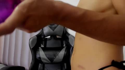 honnyy_23 online show from November 8, 8:45 pm