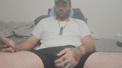 Snapshot of hoodieaj0318 chatting on October 5, 10:39 pm hoodieaj0318 online show from October 5, 10:39 pm