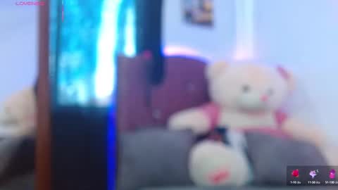 Snapshot of hoolly_jones chatting on September 11, 4:41 pm Hoollly Jones online show from September 11, 4:41 pm
