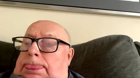 Cum suck Me off online show from April 10, 10:09 am