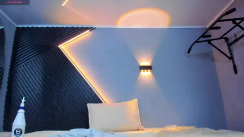 horny_nick18 online show from April 14, 4:32 pm