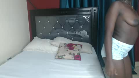 Snapshot of hornybella4 chatting on March 8, 7:20 pm Bella online show from March 8, 7:20 pm