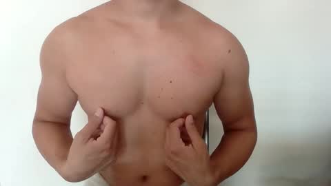 hornyboy79923 online show from February 7, 12:52 pm