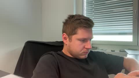 hornyboy95300 online show from October 13, 8:05 am