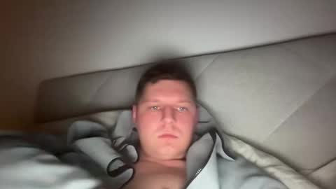 hornyboy95300 online show from February 4, 5:55 pm