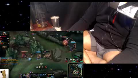Snapshot of hornydude939393 chatting on October 18, 5:17 pm hornydude939393 online show from October 18, 5:17 pm