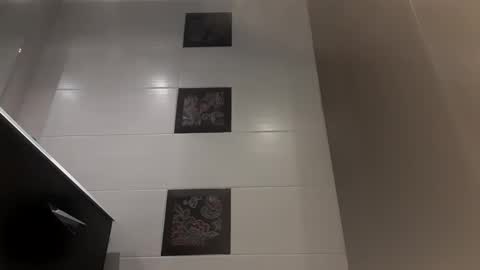 hornyfrench89000 online show from February 4, 10:34 pm