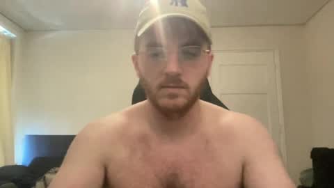 Snapshot of hornymiker chatting on February 16, 11:05 am hornymiker online show from February 16, 11:05 am