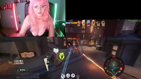 hornymoon7w7 online show from March 16, 6:06 am