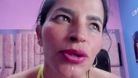 Snapshot of hornyskinny26 chatting on October 15, 5:11 am hornyskinny26 online show from October 15, 5:11 am