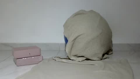 Sally silly wily online show from June 9, 1:49 am