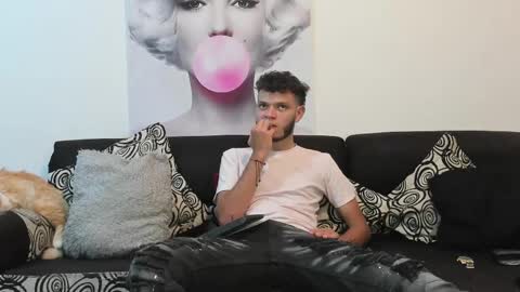 Snapshot of hot_bad_boy69 chatting on October 6, 9:21 pm hot bad boy69 online show from October 6, 9:21 pm
