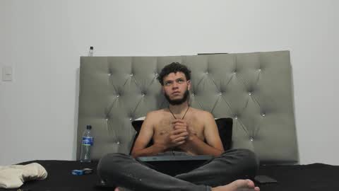 hot bad boy69 online show from January 14, 7:33 pm