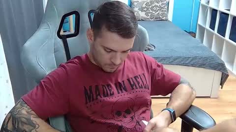 hot_cap_77 online show from November 27, 5:09 pm