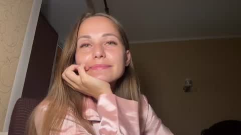 hot_chance_ online show from August 7, 3:10 pm