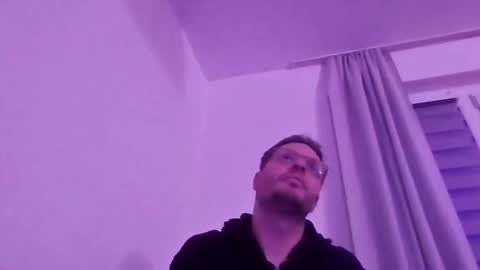 hot_chris1989 online show from February 12, 5:16 pm